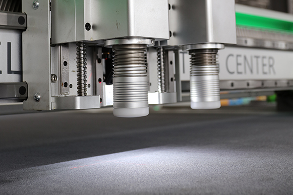 得馬高速裁切機F11